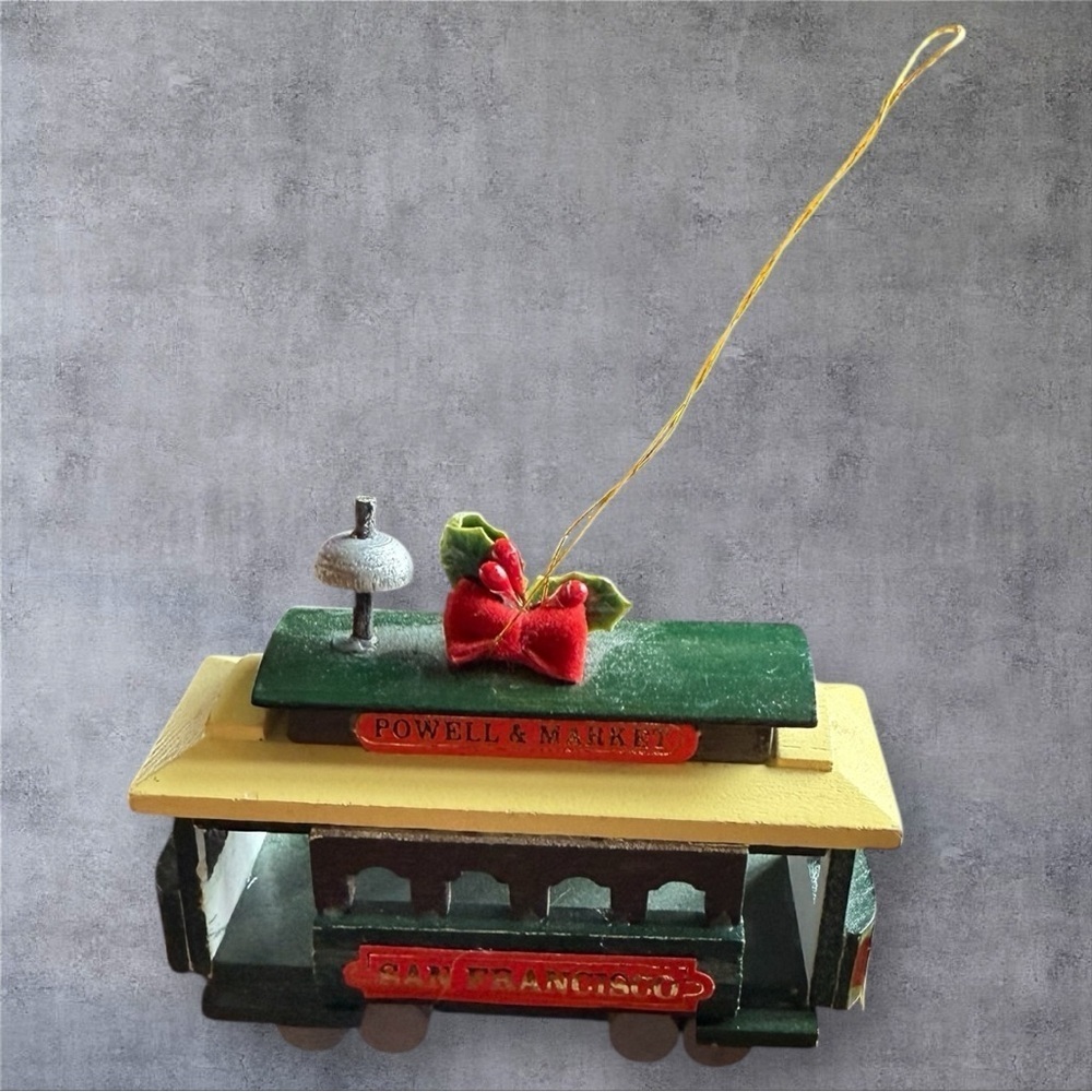 Vintage San Francisco Powell & Market Wood Train Car Trolley Christmas Ornament - Picture 6 of 6